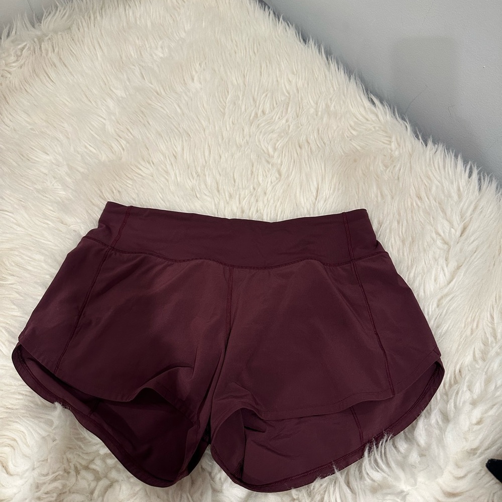 Lululemon maroon short
